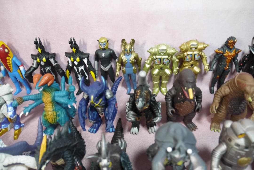 ウルトラヒーローシリーズ500　ウルトラ怪獣シリーズ500　ソフビ90体