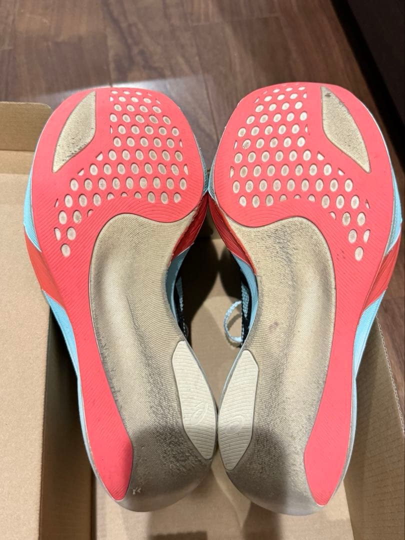 ASICS メタスピードスカイパリ25.0センチ
