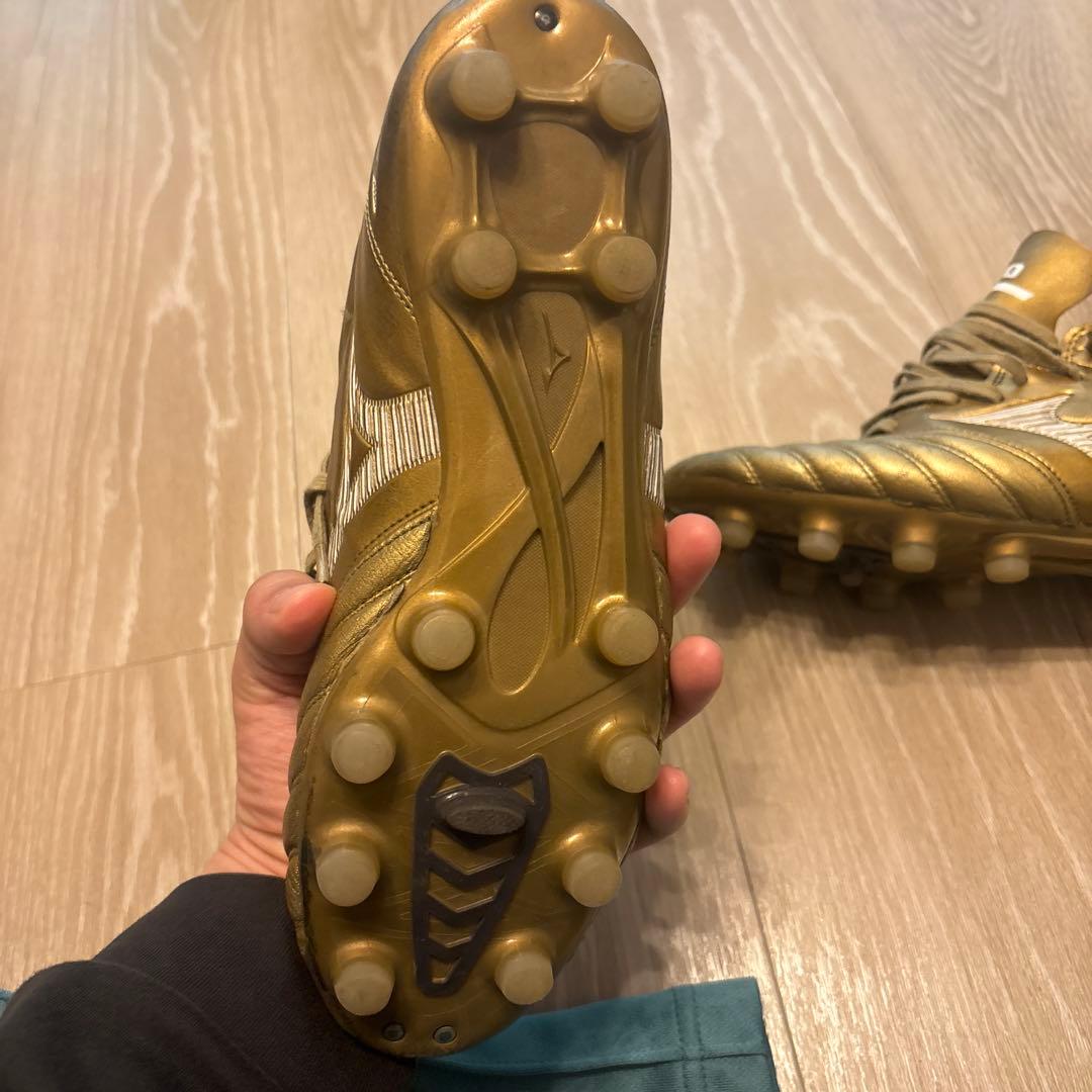 Mizuno モレリアNEO ゴールド