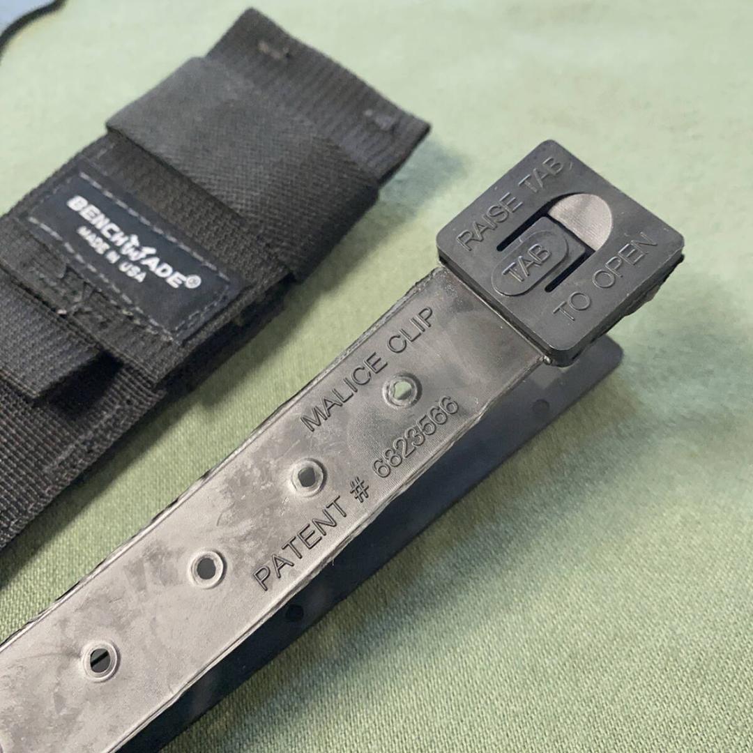 USA製 米軍実物 BENCHMADE 8 HOOK ストラップカッター