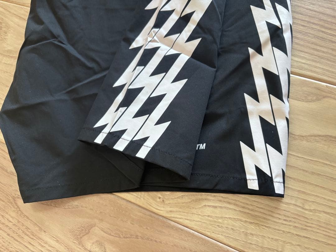 THUNDER STRIPES ADJUSTABLE SHORT クロ　Mサイズ