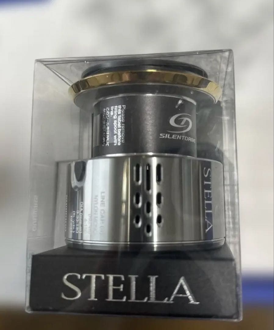 SHIMANO 18STELLA 4000XG 未使用替えスプール付