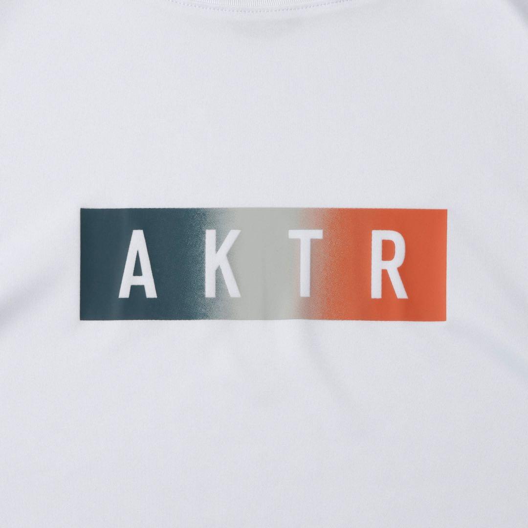 AKTR アクターFADE BOX LOGO L/S SPORTS TEE WH