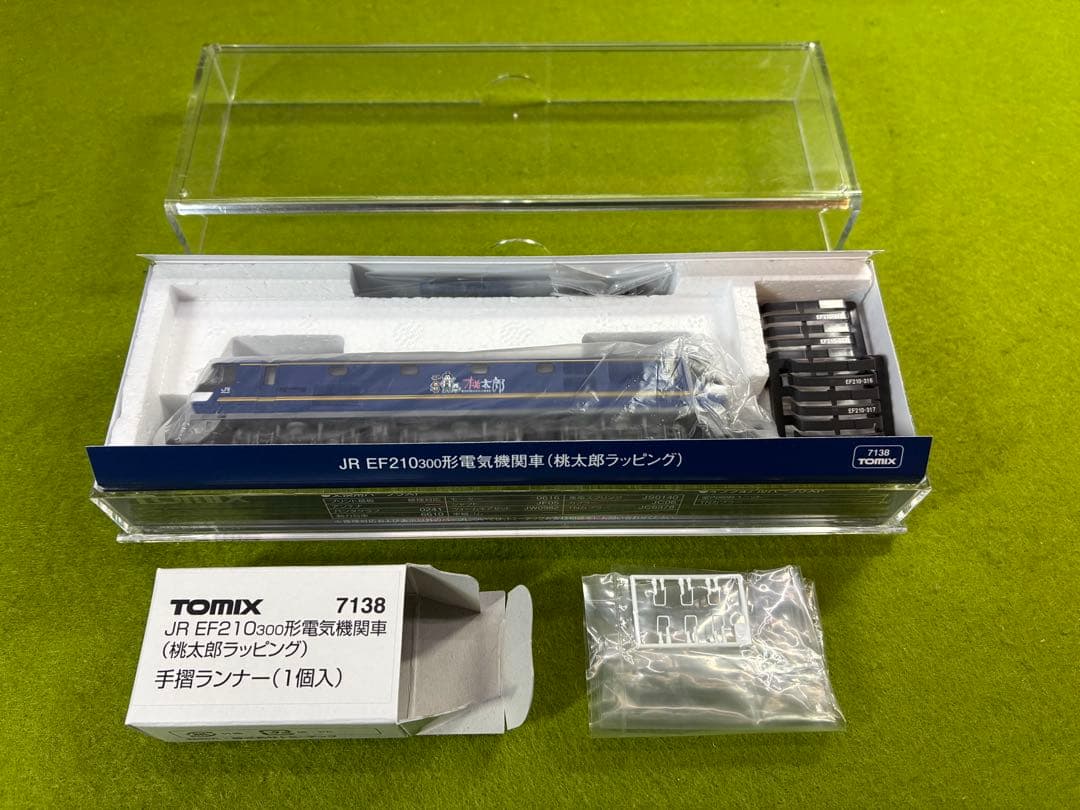 TOMIX 7138 EF210 300 　(桃太郎ラッピング / 補機仕様)