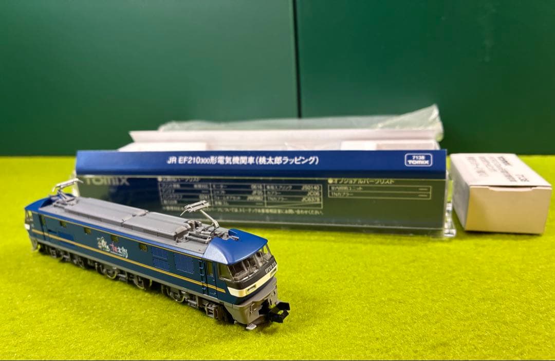 TOMIX 7138 EF210 300 　(桃太郎ラッピング / 補機仕様)