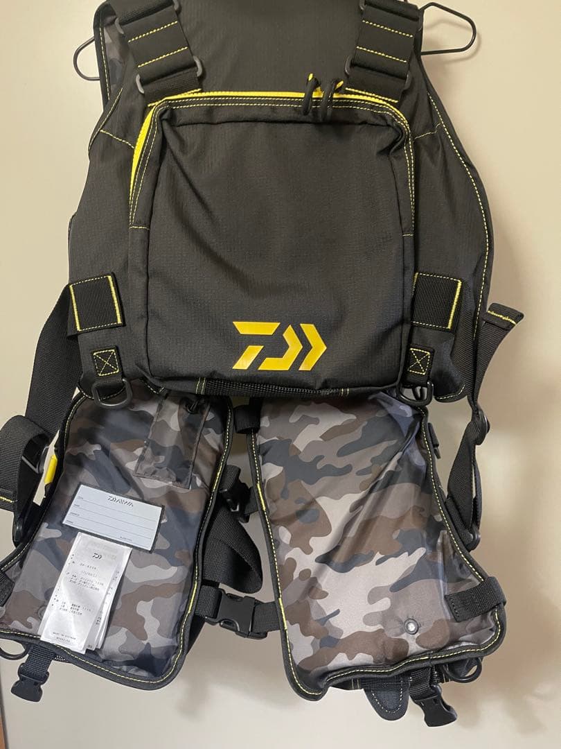 ダイワ フィッシングベスト 未使用品 DF-6206