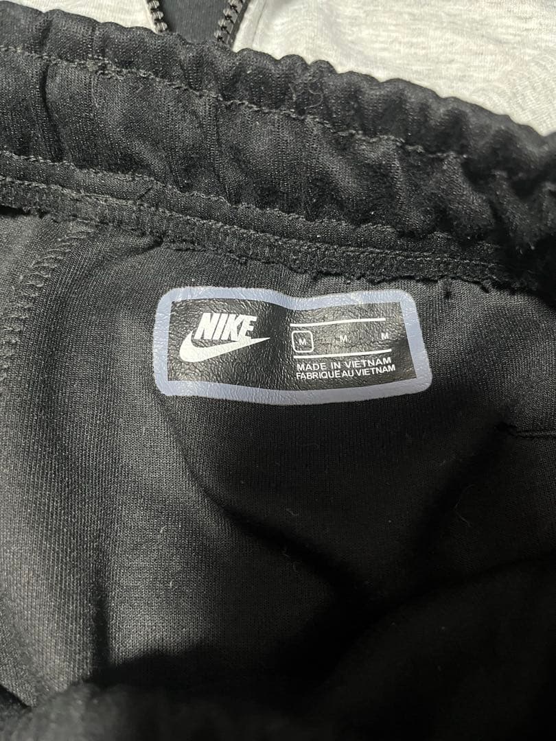 NIKE テックフリース　黒＆グレー　Mサイズ 【正規品】　レア商品