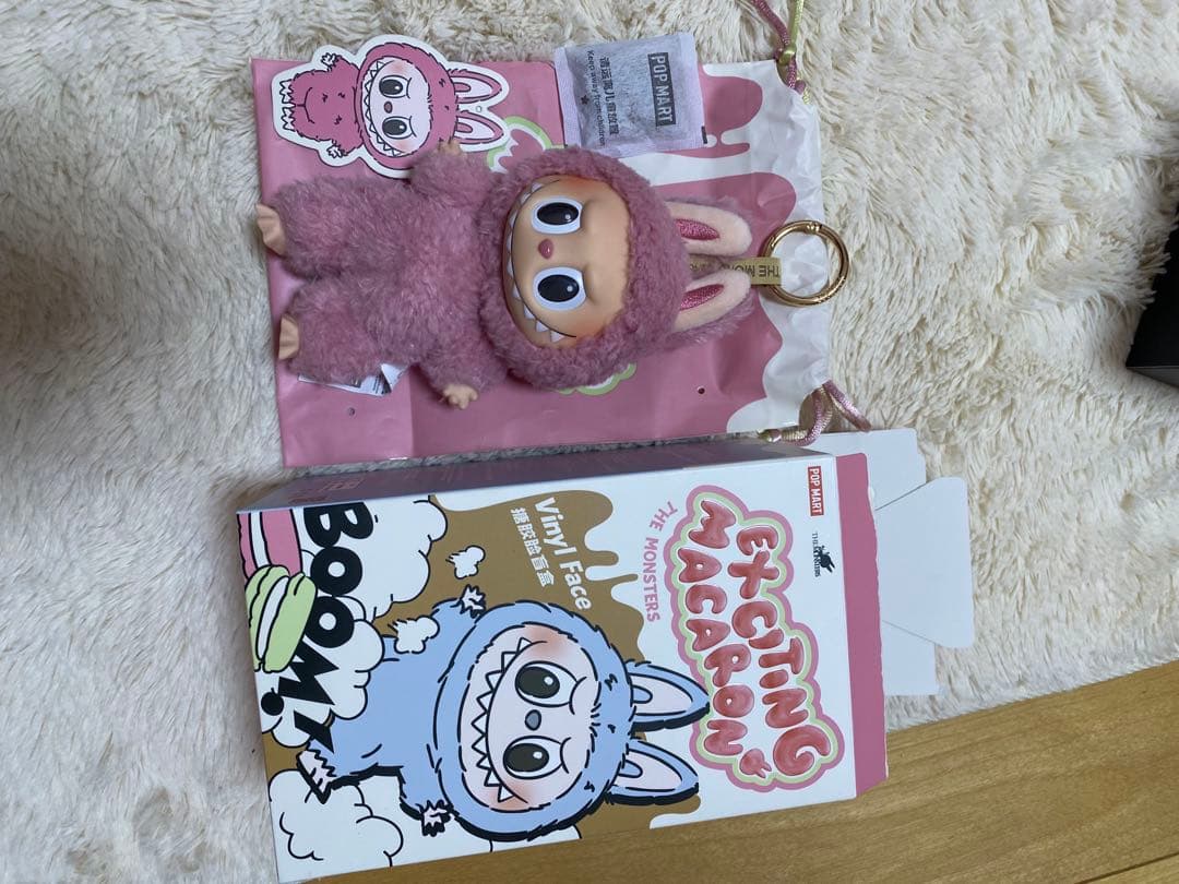 ラブブ マカロン ライチベリー 正規品！洋服、ケースセット！お得！