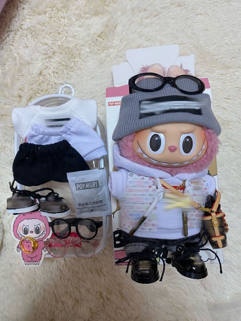 ラブブ マカロン ライチベリー 正規品！洋服、ケースセット！お得！