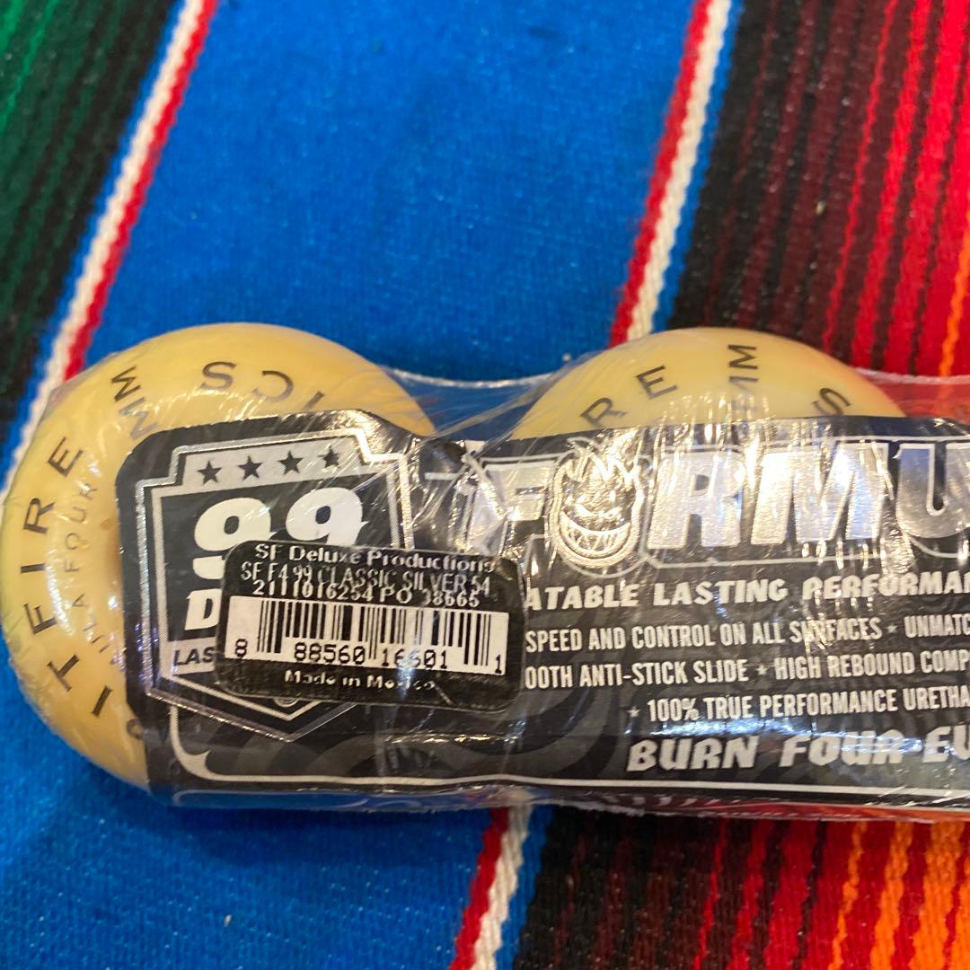 SPITFIRE 54mm FORMULAFOUR クラシック　99duro