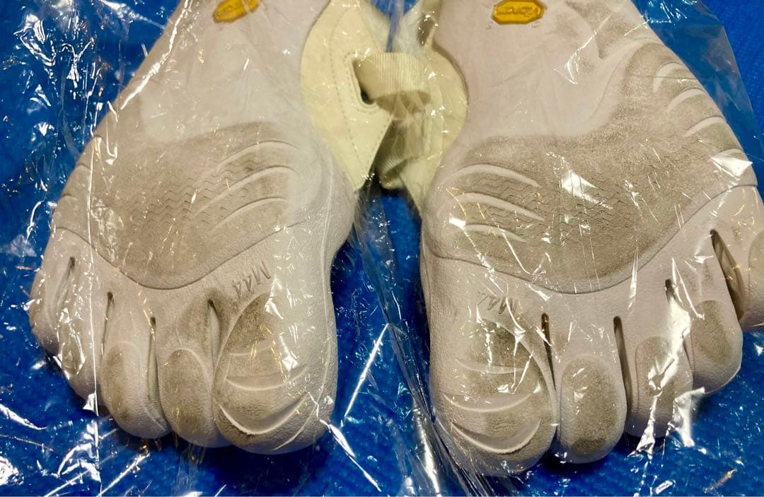 ビブラムファイブフィンガーズ Vibram FiveFingerss 5本指