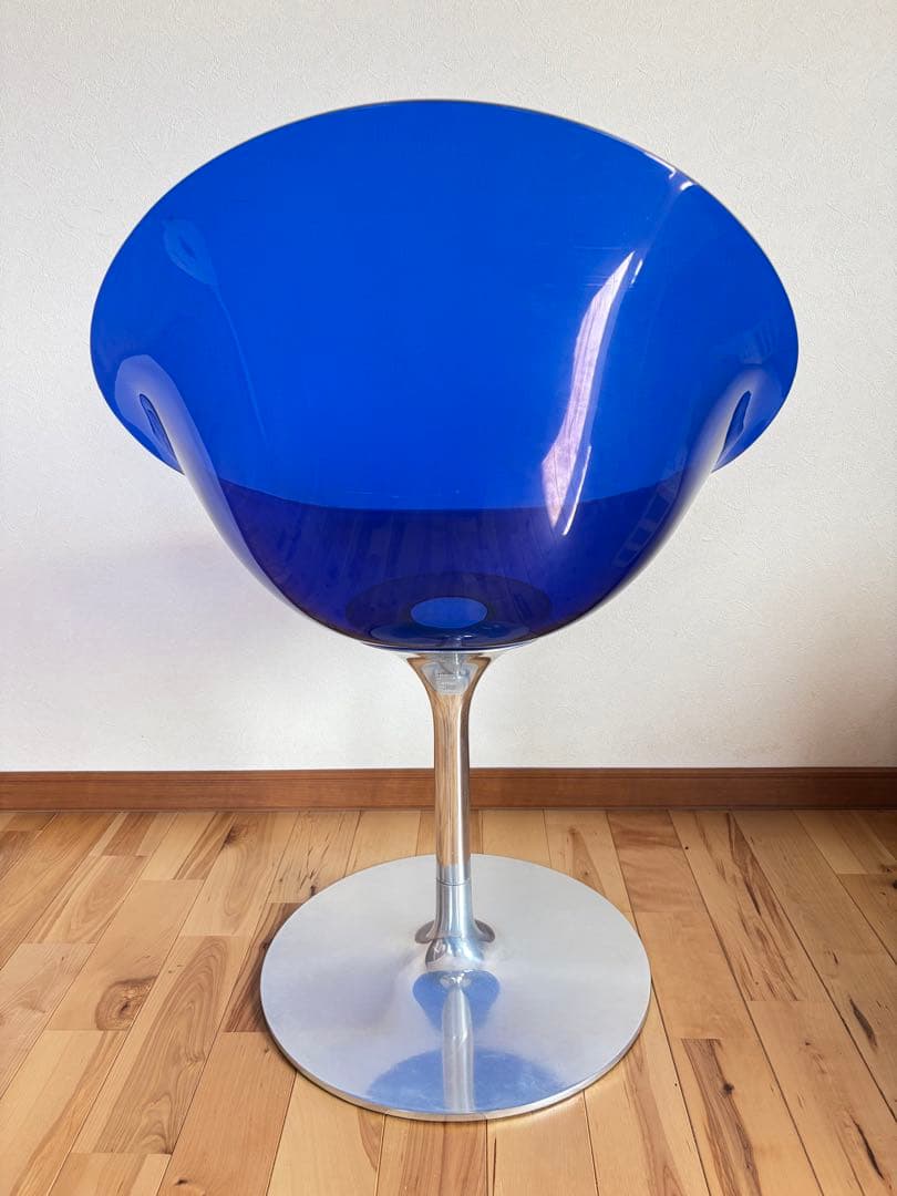 Kartell カルテル　エロエスチェア　一本脚