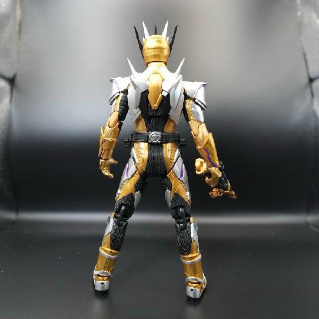 S.H.Figuarts 仮面ライダーサウザー