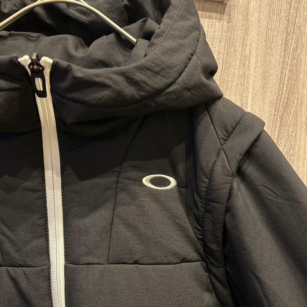【美品】OAKLEY 中綿ハイブリッドジャケット ゴルフFOA404253 古着