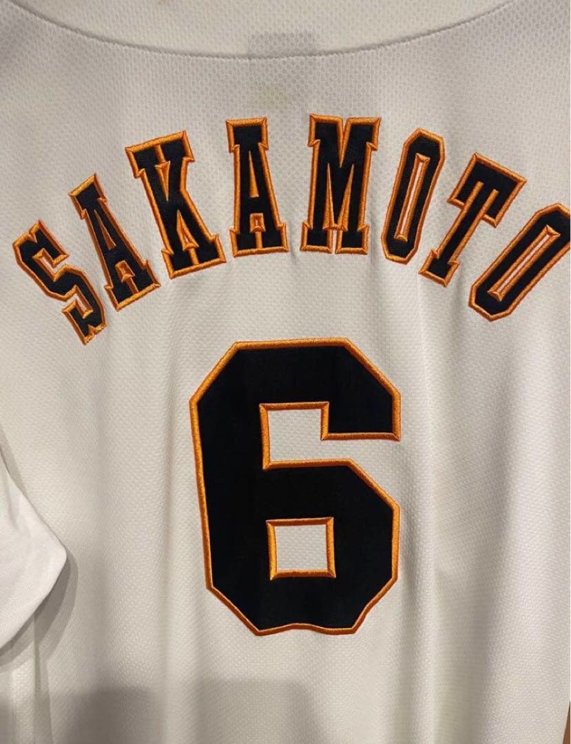 坂本勇人　巨人　読売ジャイアンツ チャンピオンワッペン付　3XL ユニフォーム