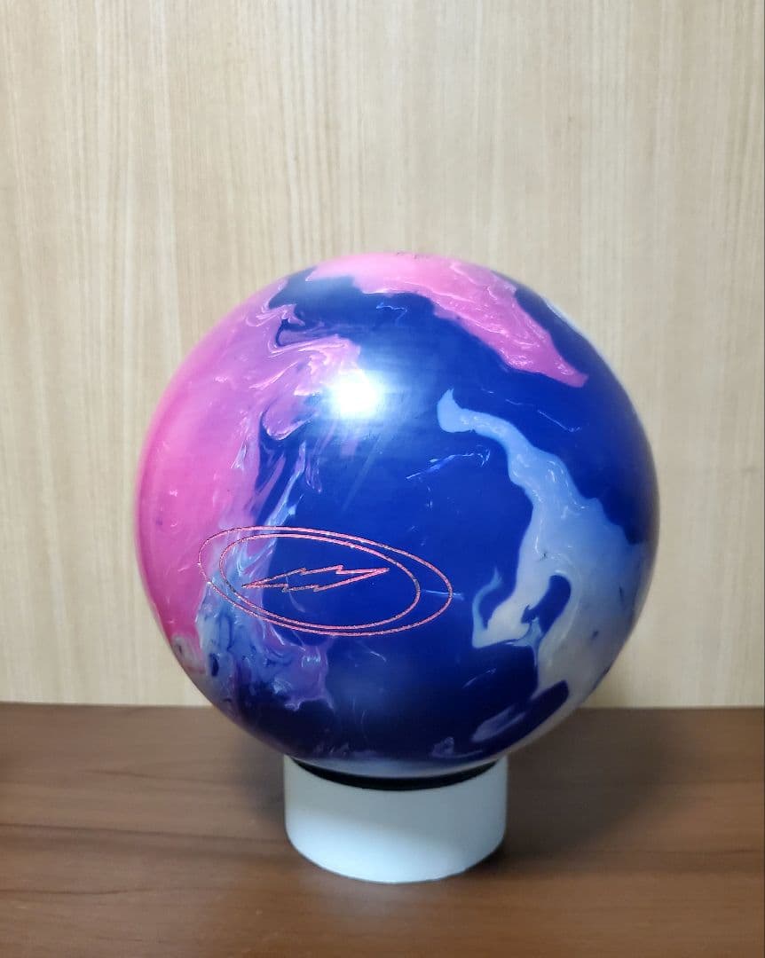 u*8様 [美品 ] アイオンマックス ボウリングボール　14P