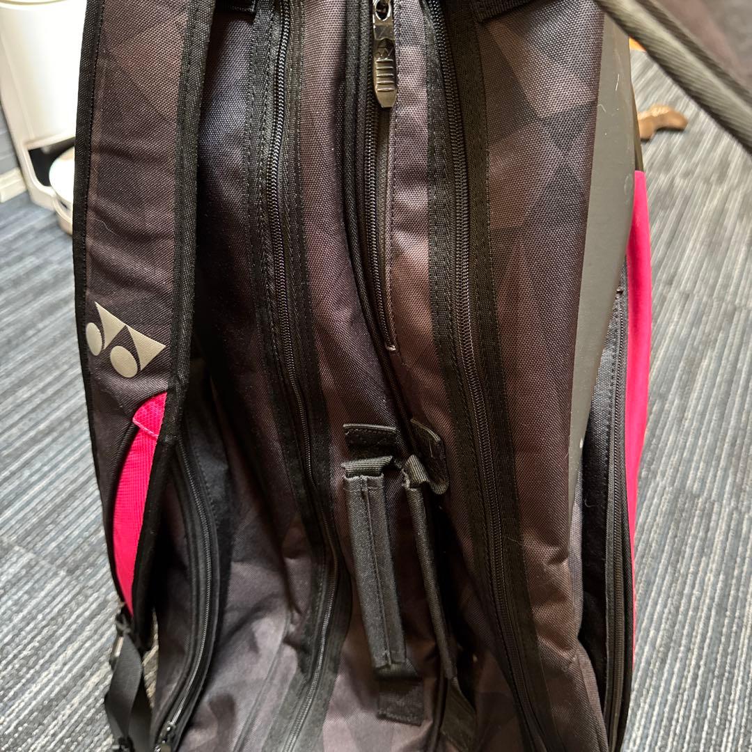 美品 YONEX ラケットバッグ (テニス、バドミントン)
