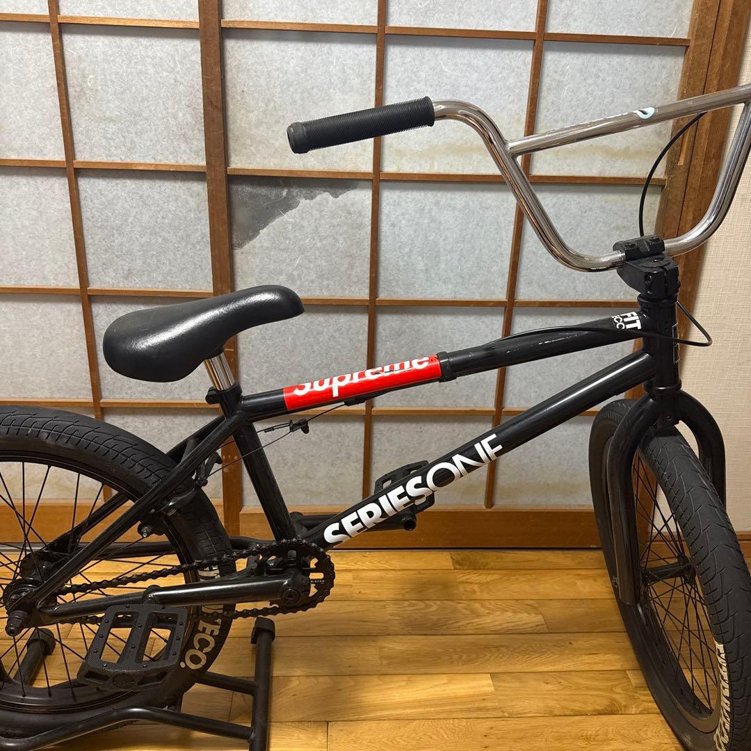FIT / 2021 SERIES ONE 20.5” -GLOSS BLACK