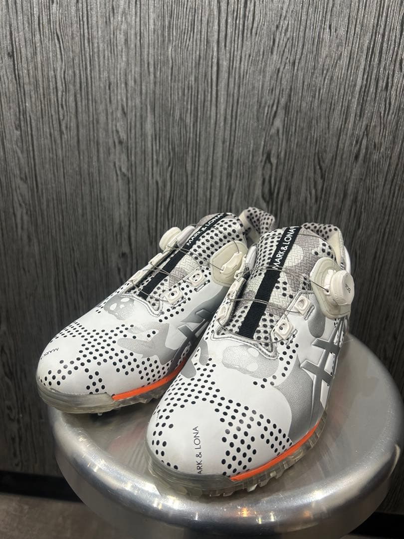 希少品　ASICS ゴルフシューズ BOAシステム ホワイト　セットカラーリング