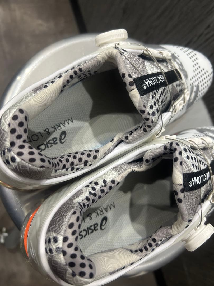 希少品　ASICS ゴルフシューズ BOAシステム ホワイト　セットカラーリング