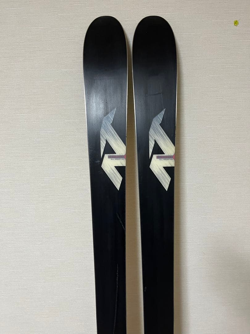 スキー板　NORDICA NRGY90 177cm