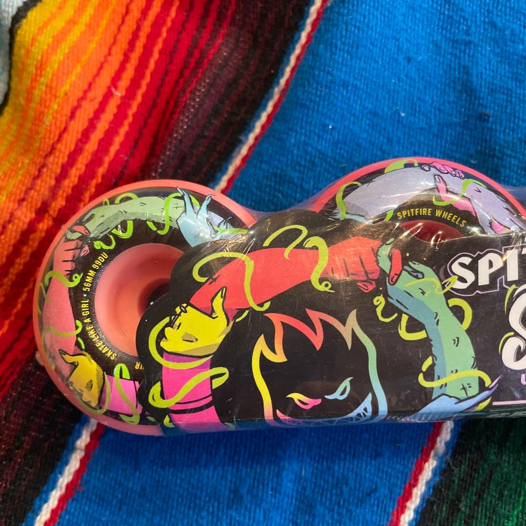 スケートボード SPITFIRE Skate Like a Girl Classic 56mm