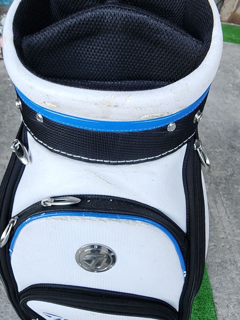 ・お盆最終値下げ　TaylorMade キャディバッグ ホワイト/ブルー