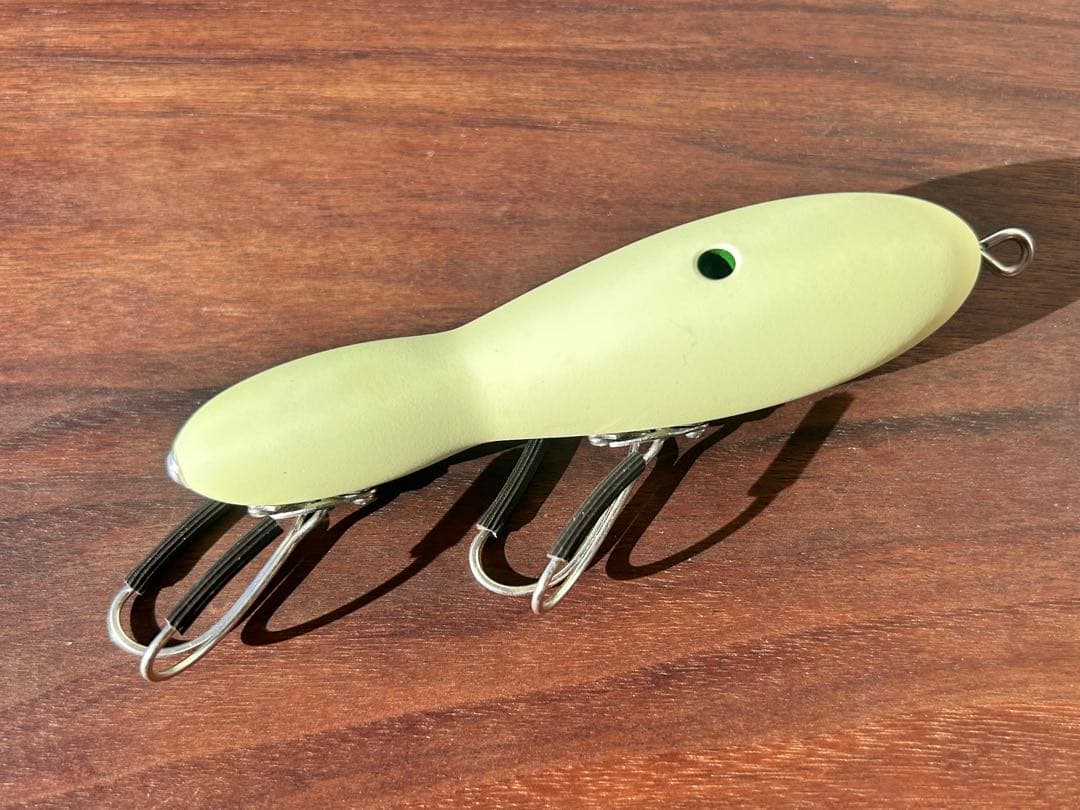 ティート　teat イーブー　蓄光