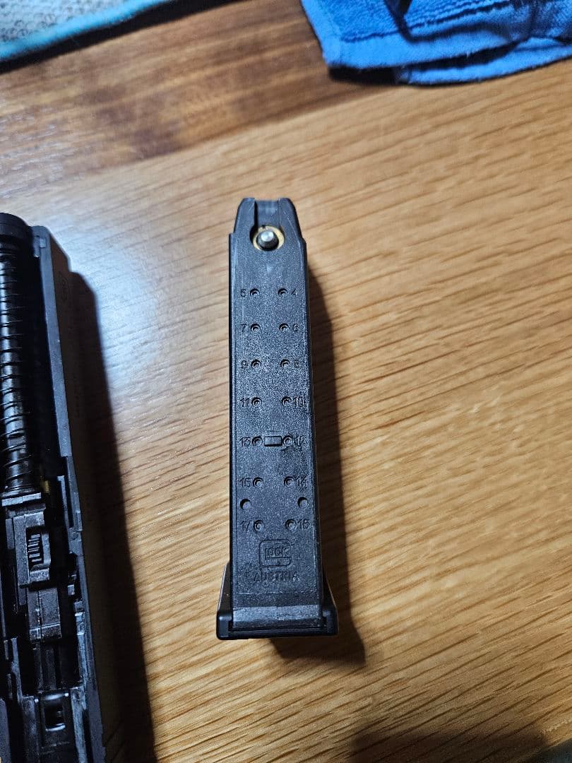 東京マルイ Glock 18 ガスガン 一部損傷あり