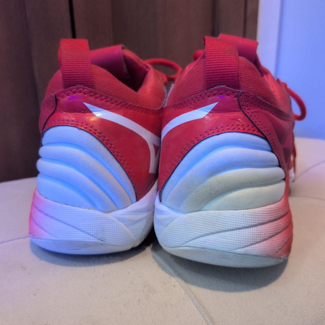 Mizuno WAVE MOMENTUM バレーボールシューズ レッド