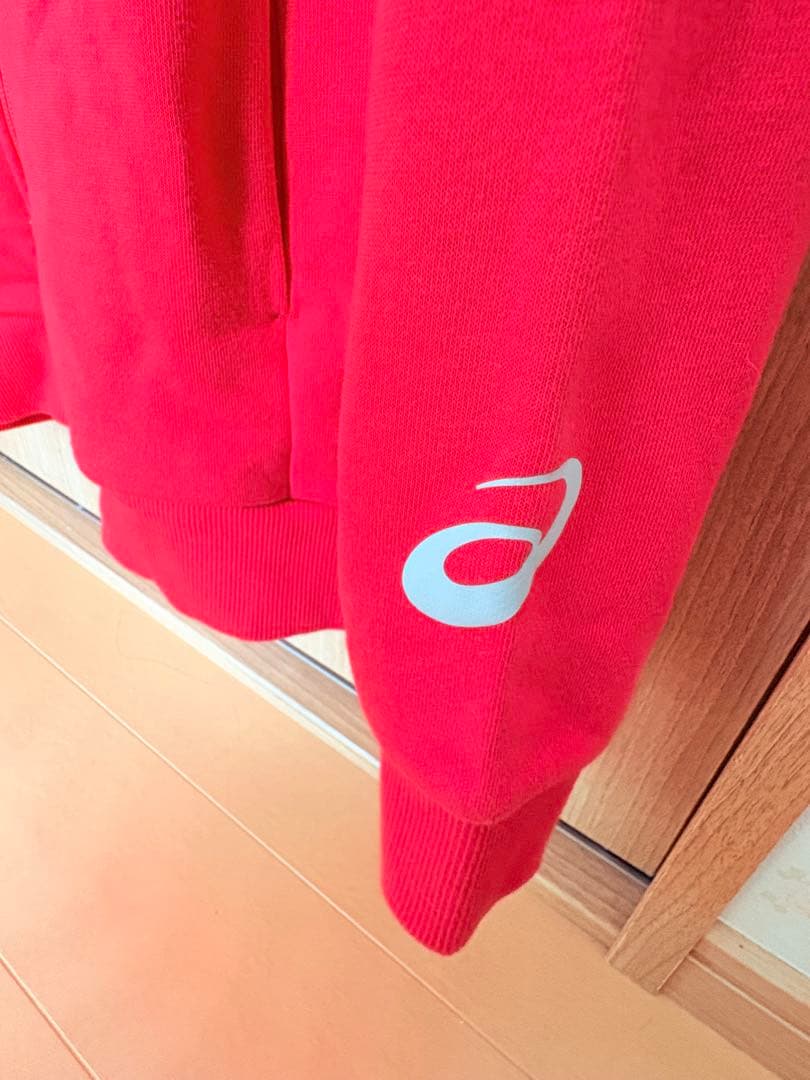 ASICS（アシックス）　スウェットフーディ　クラシックレッド　赤　パーカー