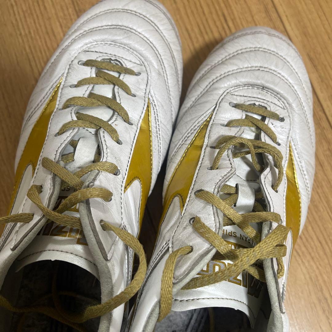 モレリア2Japan スーパーホワイトパール×ゴールド 限定カラー　26センチ