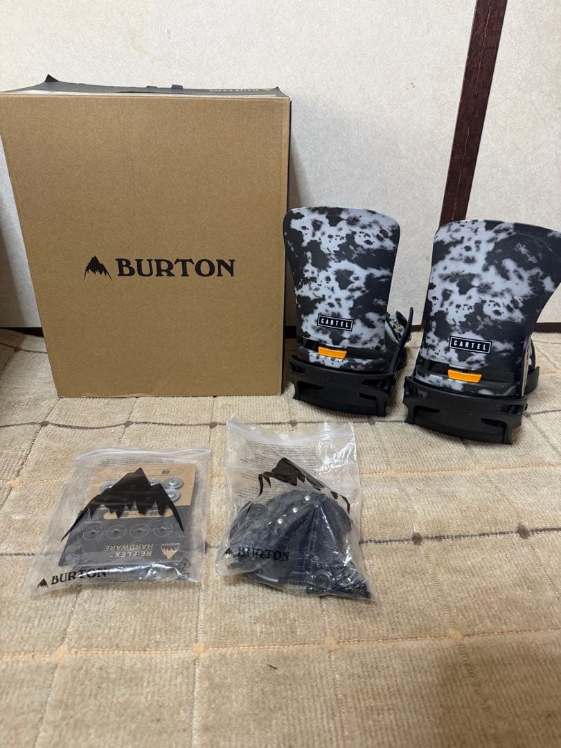 BURTON CARTELビンディング グレーアシッドウォッシュ　サイズM