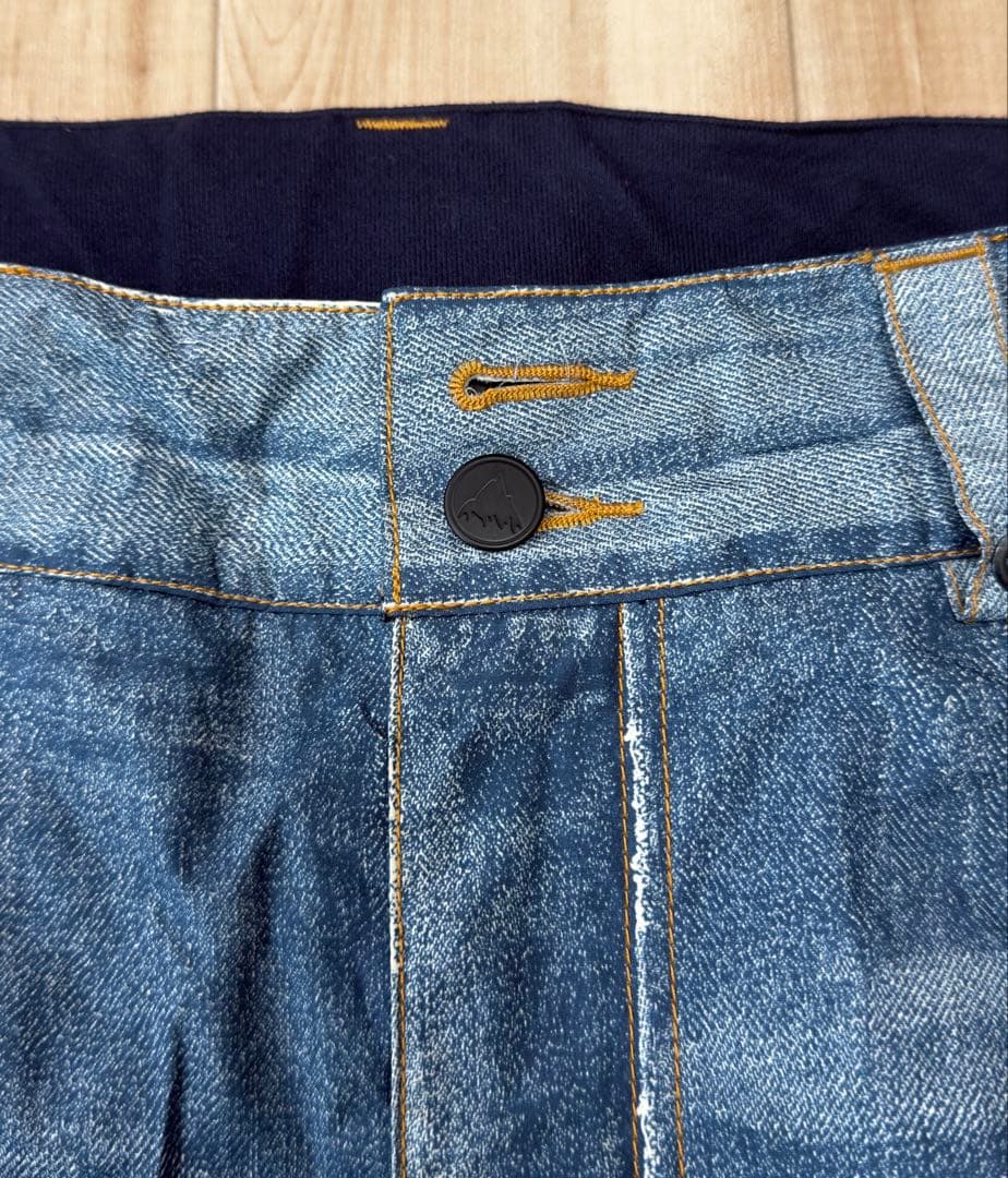 【美品】バートン BURTON GORE-TEX スノーボードパンツＬデニム柄