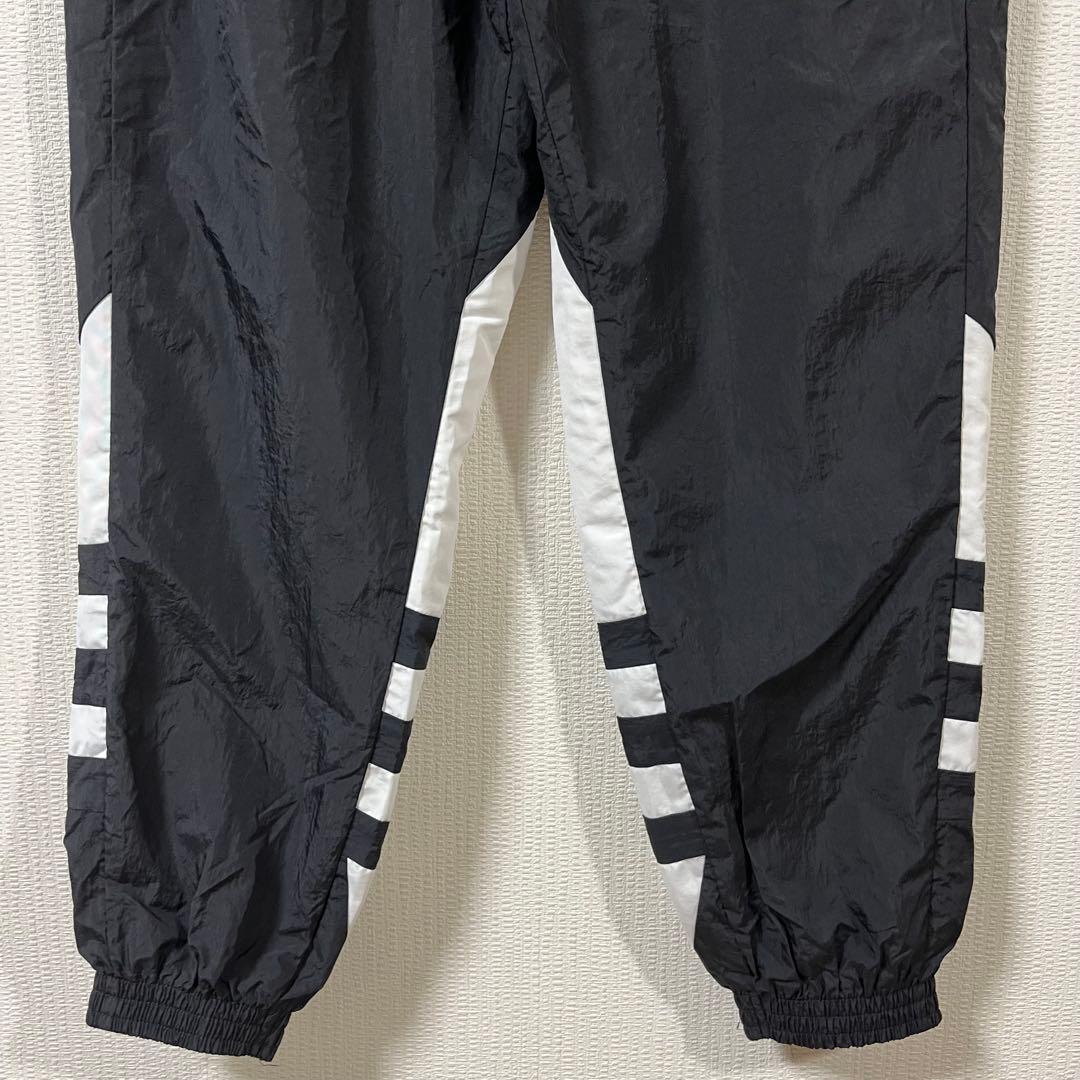アディダスオリジナルス　トレフォイルビッグロゴ ナイロンパンツ　Mサイズ　美品