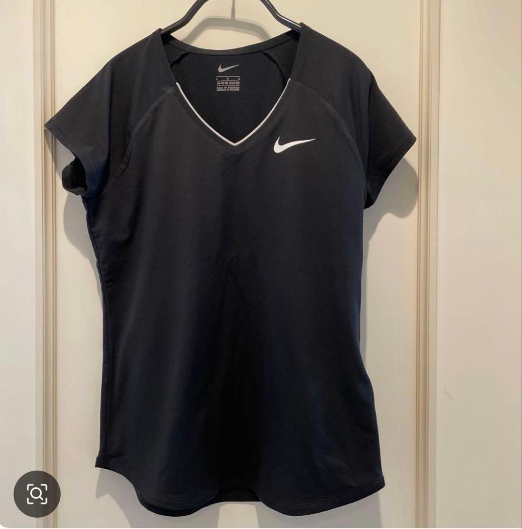 attorom22　Nikeプリーツ　スコート&シャツ