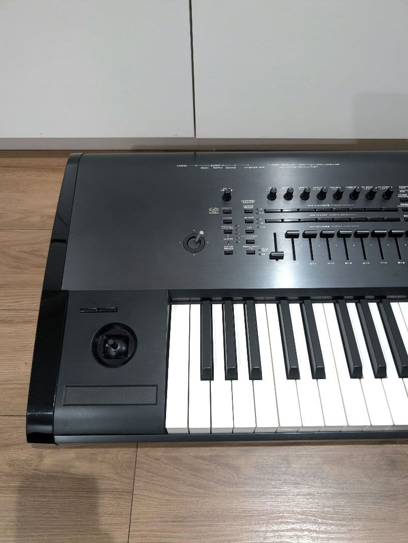 KORG KRONOS-73 完動品 キャスター付ケース＆シールド付属