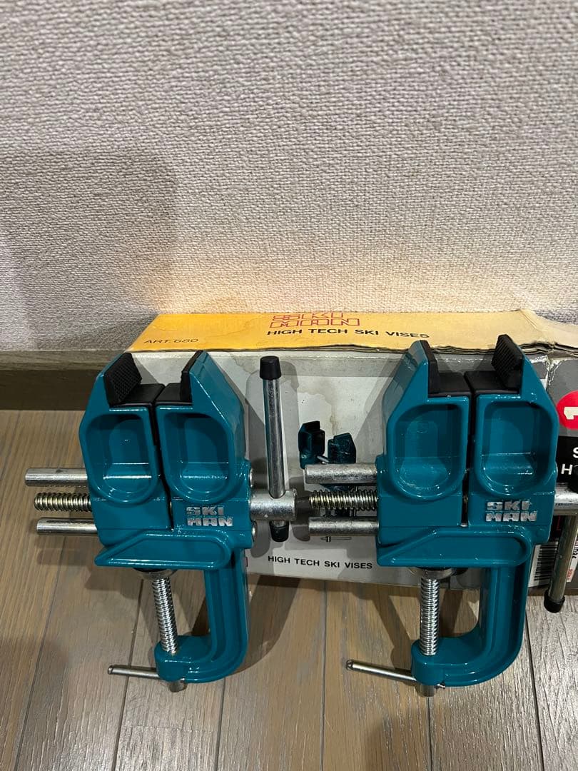 SWIX スキーチューンナップテーブル　おまけつき