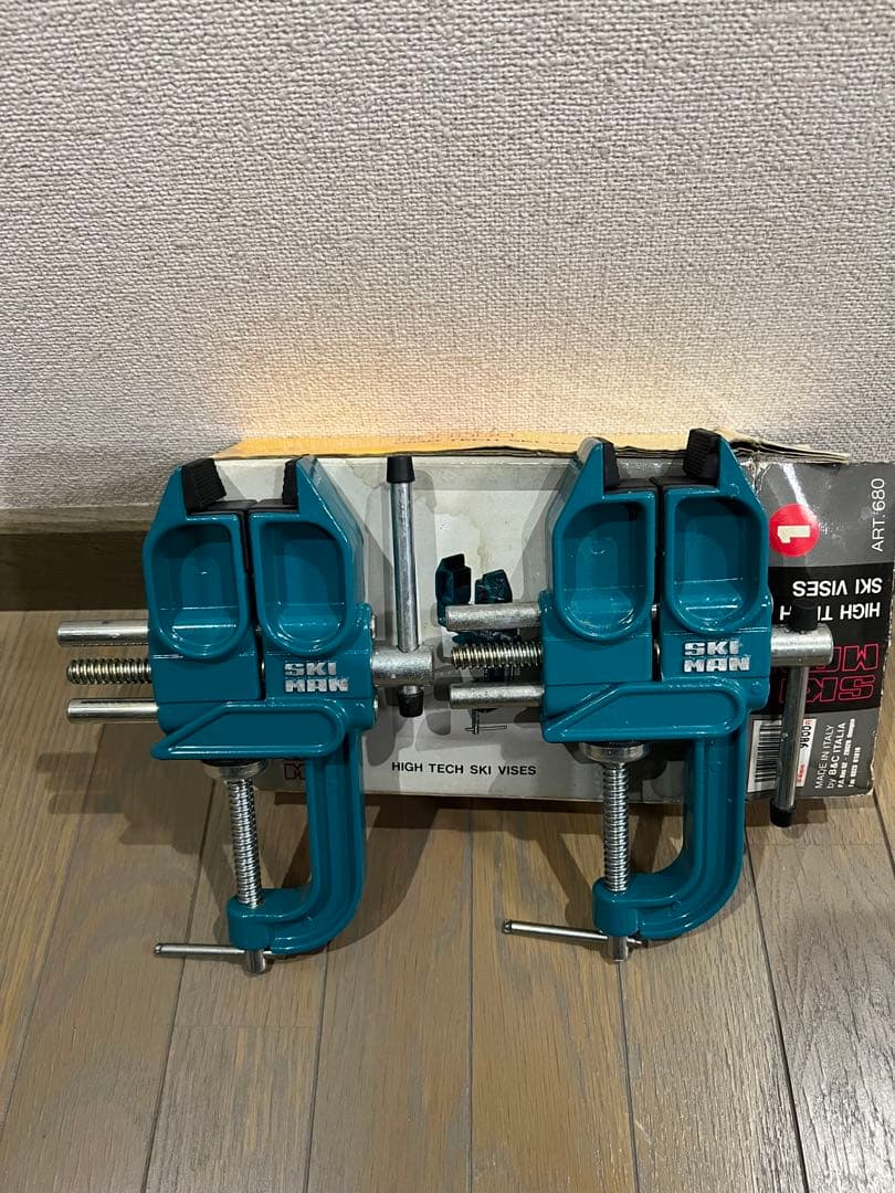 SWIX スキーチューンナップテーブル　おまけつき