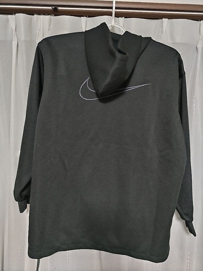 Nike SWOOSHフーディ ジップアップジャージ（VLA100 AUYI）