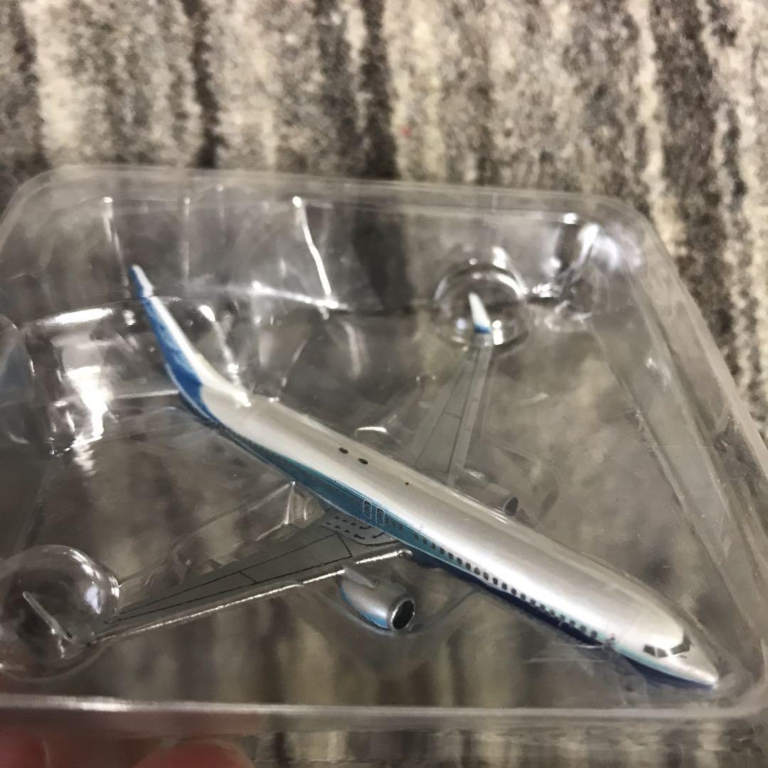 ホーガン　Boeing737-900 ハウスカラー　1/500