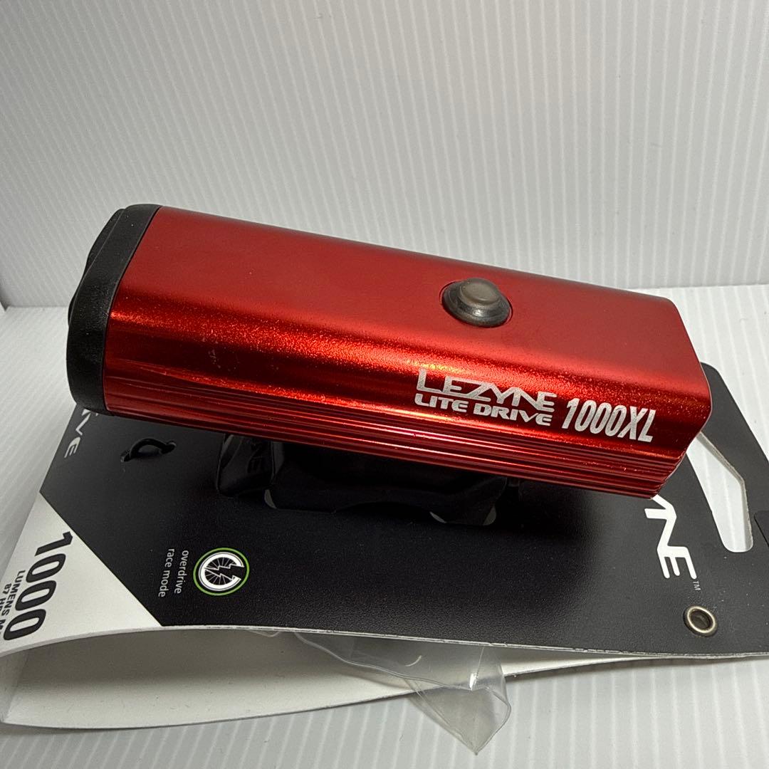 レザイン LITE DRIVE 1000XL レッド　フロント　前用充電式ライト