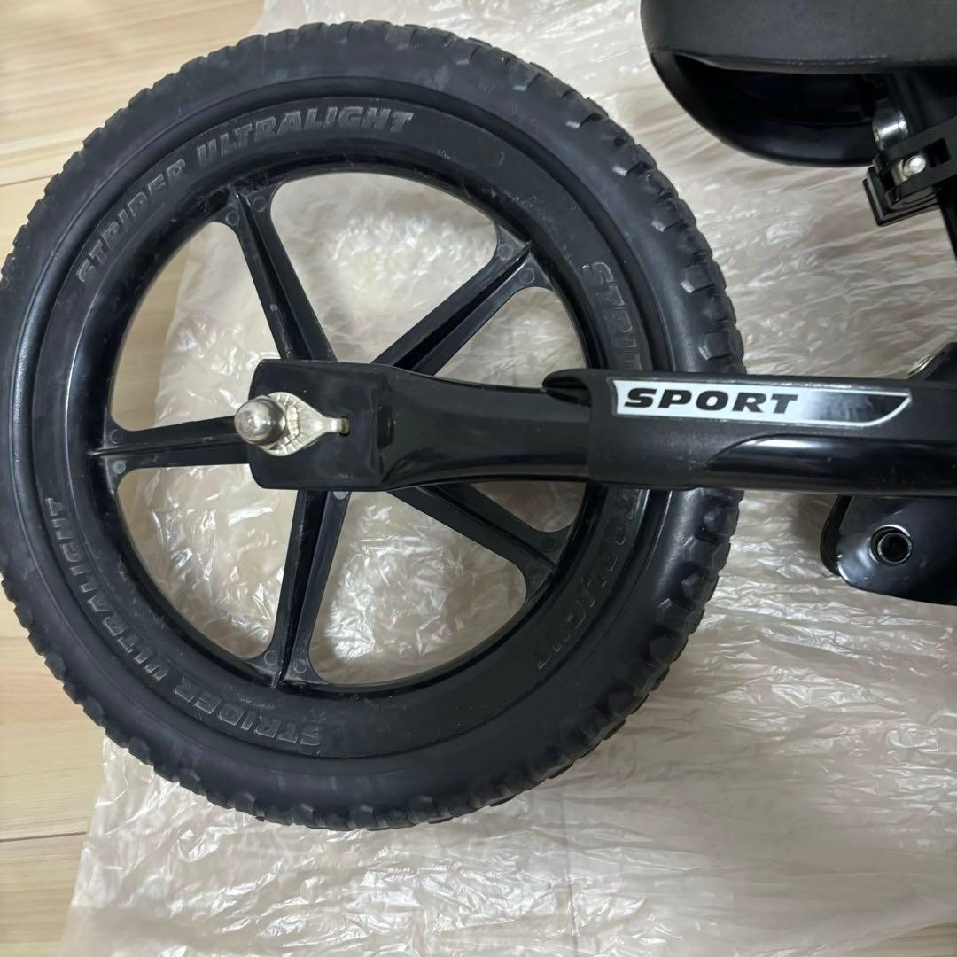 ストライダー スポーツモデル 12インチ ブラック