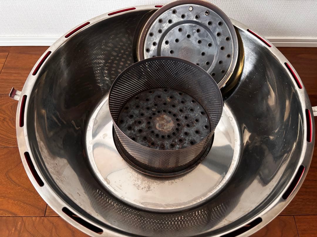 LOTUS GRILL (ロータスグリル) XL レッド　専用木炭付き