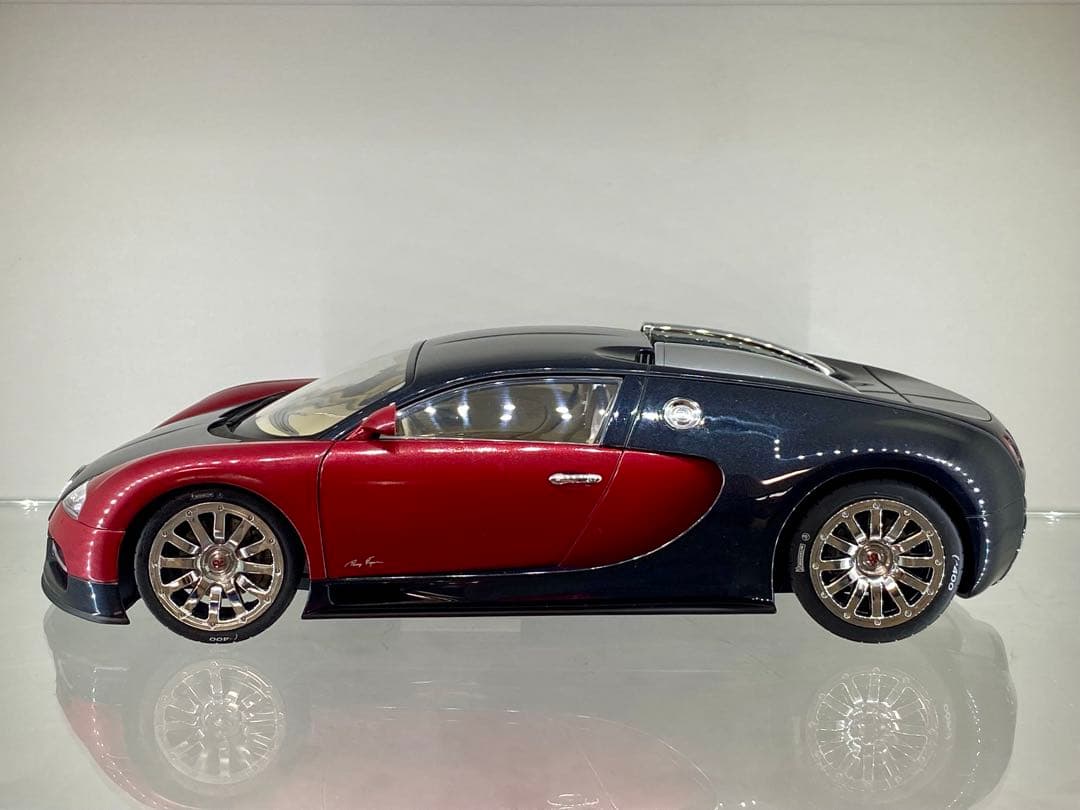 【最安値】autoart 1/18 Bugatti Veyron