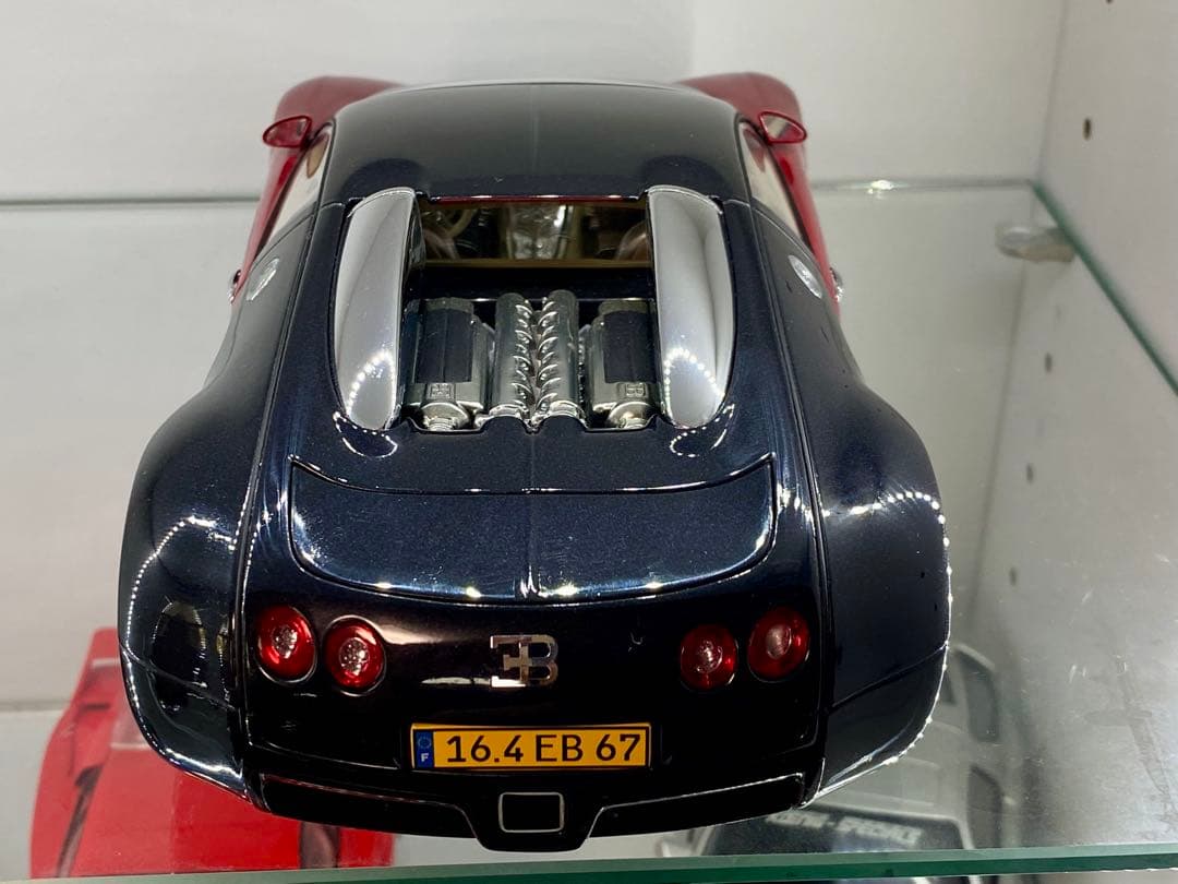 【最安値】autoart 1/18 Bugatti Veyron