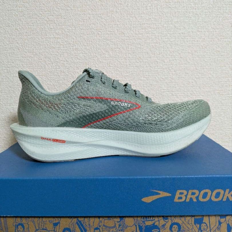 BROOKS ハイペリオンエリート3 24.0