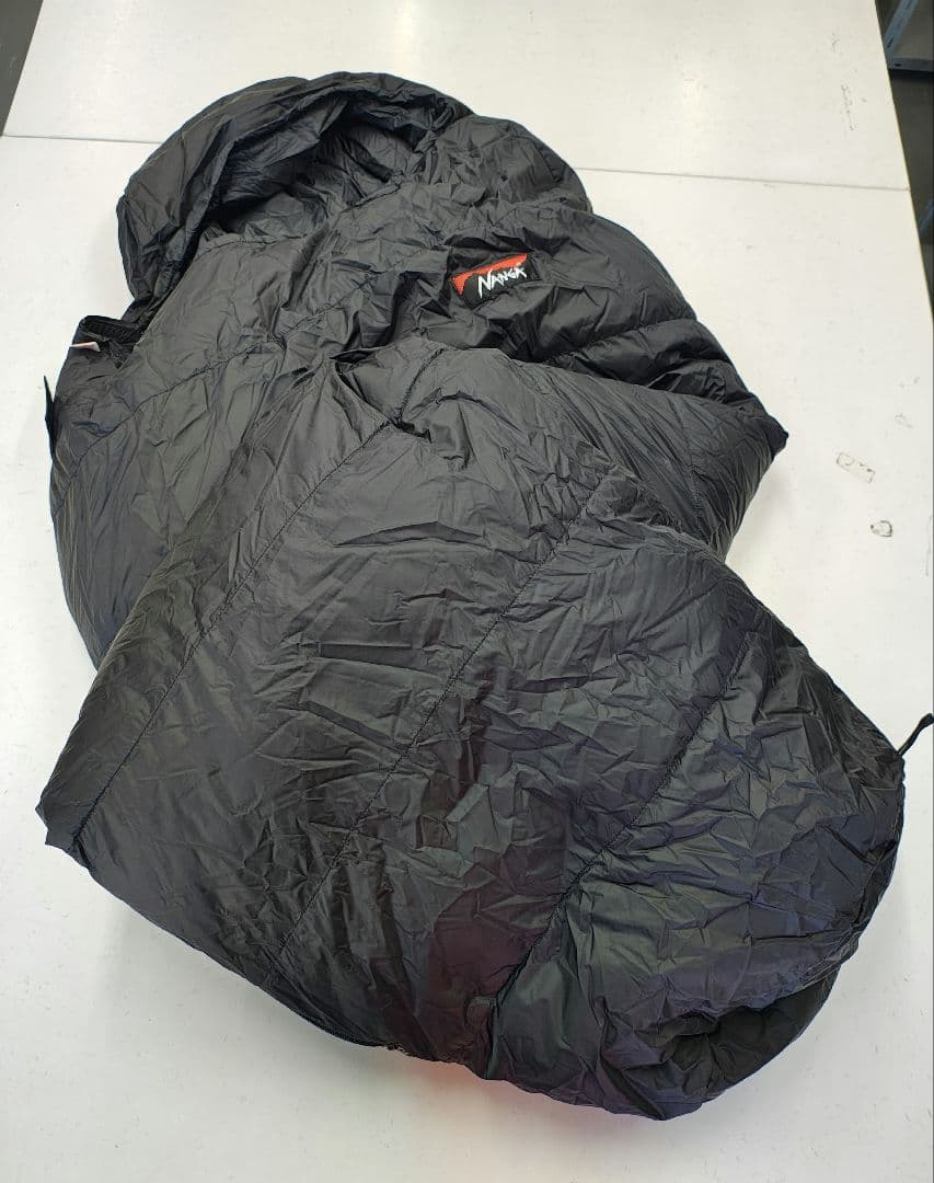 山渓×ナンガ オーロラ600DX オールブラック 収納バッグ付き ダウンシェラフ