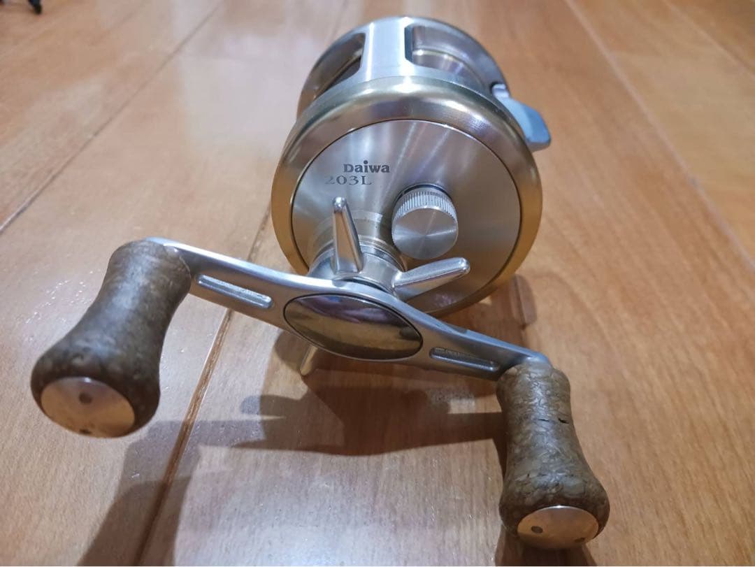 Daiwa ダイワ ミリオネア CV-Z 203L 左巻き