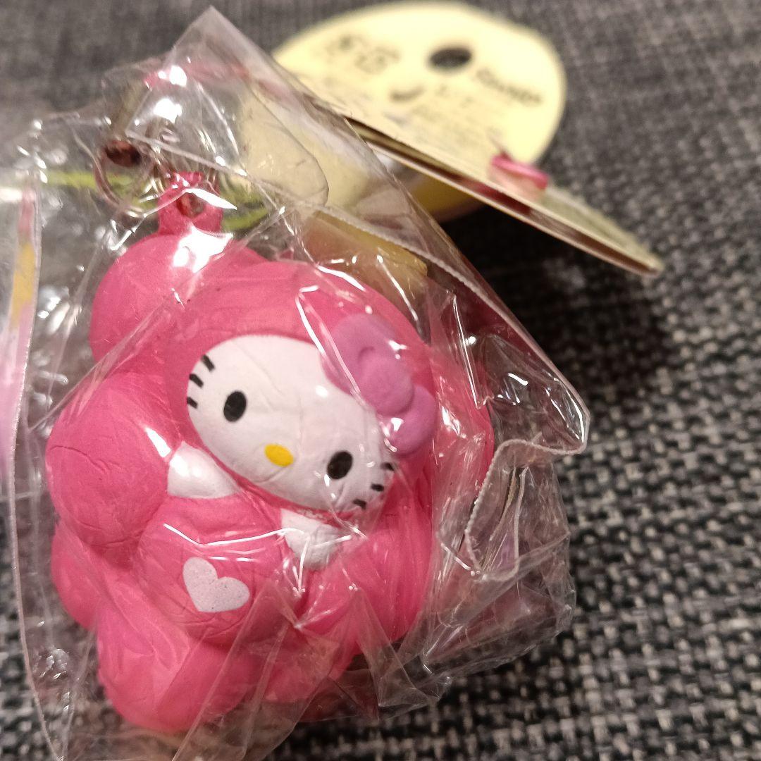 サンリオ ハローキティ フルーツやわらかマスコット　チェリー　ぶどう　2個セット